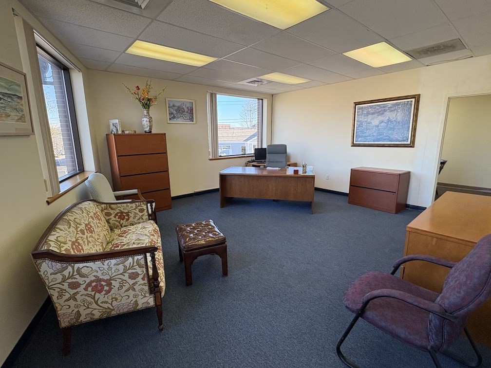 19 Brook Rd, Needham, Massachusetts 02494