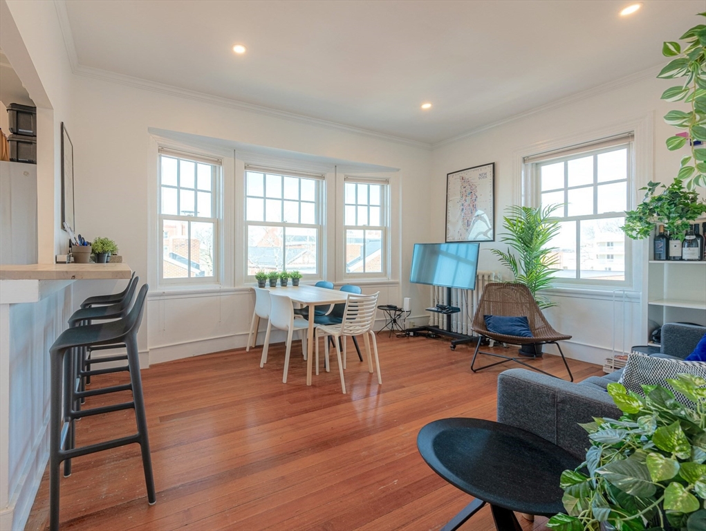 371 Harvard Street, Cambridge, Massachusetts 02138