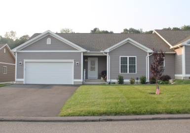 308 Miller St., Ludlow, Massachusetts 01056, 2 Bedrooms Bedrooms, 4 Rooms Rooms,2 BathroomsBathrooms,Residential,For Sale,Paradise Creek Condominiums,Miller St.,73131414