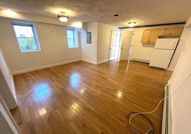 1776 Commonwealth Ave, Boston, Massachusetts 02135, 2 Bedrooms Bedrooms, 3 Rooms Rooms,1 BathroomBathrooms,Residential,For Sale,Commonwealth Ave,73212901