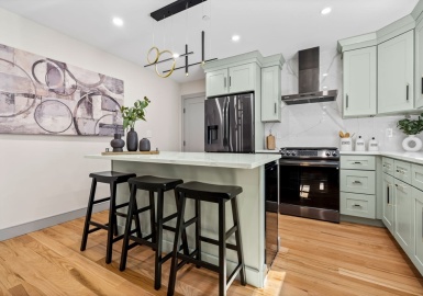 22 Hunting, Cambridge, Massachusetts 02141, 2 Bedrooms Bedrooms, 3 Rooms Rooms,2 BathroomsBathrooms,Residential,For Sale,Hunting,73214817