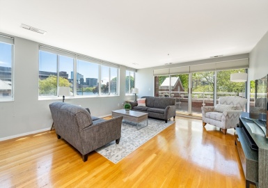 6 Canal Park, Cambridge, Massachusetts 02141, 3 Bedrooms Bedrooms, 4 Rooms Rooms,2 BathroomsBathrooms,Residential,For Sale,Canal Park,73171430