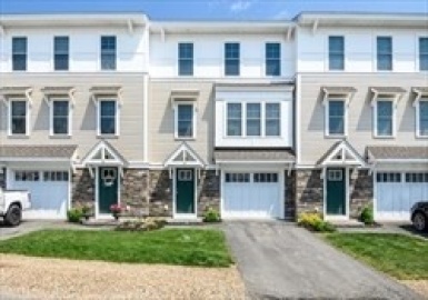 23 Hines Way, Newburyport, Massachusetts 01950, 3 Bedrooms Bedrooms, 7 Rooms Rooms,3.5 BathroomsBathrooms,Residential,For Sale,Hines Way,73216573