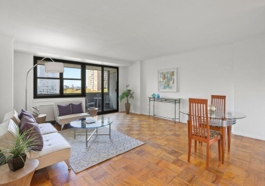 9 Hawthorne Pl, Boston, Massachusetts 02114, 1 Bedroom Bedrooms, 3 Rooms Rooms,1 BathroomBathrooms,Residential,For Sale,Hawthorne Place Condominium,Hawthorne Pl,73151145