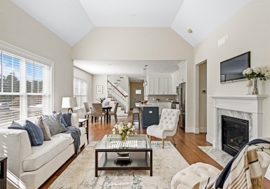 4 Weber Farm Road, Wrentham, Massachusetts 02093, 2 Bedrooms Bedrooms, 5 Rooms Rooms,2.5 BathroomsBathrooms,Residential,For Sale,Weber Farm,Weber Farm Road,72903376