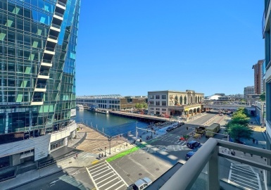 133 Seaport Blvd, Boston, Massachusetts 02210, 2 Bedrooms Bedrooms, 4 Rooms Rooms,2.5 BathroomsBathrooms,Residential,For Sale,Echelon Seaport,Seaport Blvd,73163203