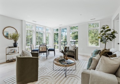 20 Kinmonth Rd, Newton, Massachusetts 02468, 2 Bedrooms Bedrooms, 4 Rooms Rooms,2 BathroomsBathrooms,Residential,For Sale,Kinmonth Rd,73213491