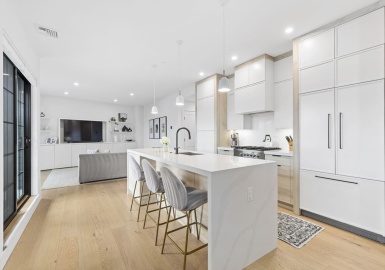 4 Payne St, Boston, Massachusetts 02122, 3 Bedrooms Bedrooms, 5 Rooms Rooms,2 BathroomsBathrooms,Residential,For Sale,Payne St,73219338