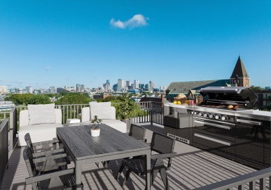 256 Dorchester Street, Boston, Massachusetts 02127, 2 Bedrooms Bedrooms, 5 Rooms Rooms,2 BathroomsBathrooms,Residential,For Sale,Dorchester Street,73220248
