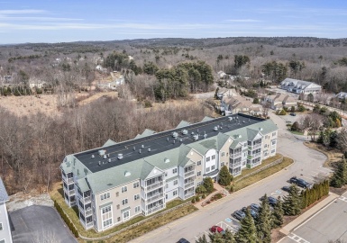 2205 Briarwood Village, Clinton, Massachusetts 01510, 2 Bedrooms Bedrooms, 5 Rooms Rooms,2 BathroomsBathrooms,Residential,For Sale,Woodlands,Briarwood Village,73216837