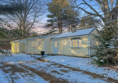 16 School House Cross Rd, Brookfield, Massachusetts 01506, 2 Bedrooms Bedrooms, 4 Rooms Rooms,1 BathroomBathrooms,Residential,For Sale,School House Cross Rd,73207635