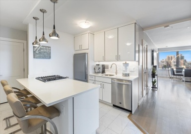 85 East India Row, Boston, Massachusetts 02110, 2 Bedrooms Bedrooms, 4 Rooms Rooms,2 BathroomsBathrooms,Residential,For Sale,East India Row,73221082