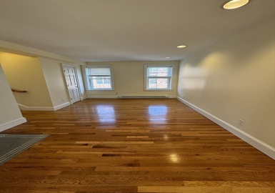 163 W 2nd St, Boston, Massachusetts 02127, 2 Bedrooms Bedrooms, 4 Rooms Rooms,1.5 BathroomsBathrooms,Residential,For Sale,W 2nd St,73195066
