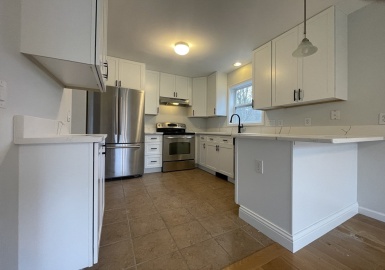 6 Grove Street, Topsfield, Massachusetts 01983, 2 Bedrooms Bedrooms, 5 Rooms Rooms,1.5 BathroomsBathrooms,Residential,For Sale,Grove Street,73212522