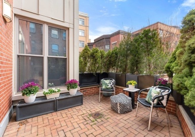 35 Fay Street, Boston, Massachusetts 02118, 2 Bedrooms Bedrooms, 4 Rooms Rooms,2 BathroomsBathrooms,Residential,For Sale,Gateway Terrace,Fay Street,73194759