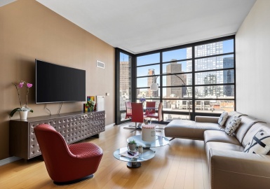 580 Washington Street, Boston, Massachusetts 02111, 3 Bedrooms Bedrooms, 5 Rooms Rooms,3 BathroomsBathrooms,Residential,For Sale,Washington Street,73223998