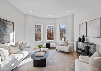 1574 Beacon Street, Brookline, Massachusetts 02446, 3 Bedrooms Bedrooms, 7 Rooms Rooms,3.5 BathroomsBathrooms,Residential,For Sale,Beacon Street,73205777