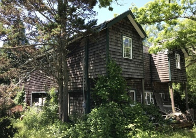 818 Reed Rd, Dartmouth, Massachusetts 02747, 4 Bedrooms Bedrooms, 7 Rooms Rooms,1.5 BathroomsBathrooms,Residential,For Sale,Reed Rd,72340088