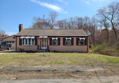 80 Lake St, Braintree, Massachusetts 02184, 3 Bedrooms Bedrooms, 6 Rooms Rooms,1.5 BathroomsBathrooms,Residential,For Sale,Lake St,72818700