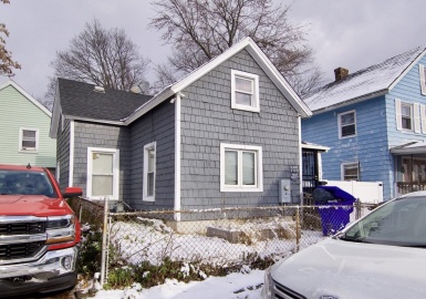 290 Quincy St, Springfield, Massachusetts 01109, 3 Bedrooms Bedrooms, 6 Rooms Rooms,1 BathroomBathrooms,Residential,For Sale,Quincy St,72927942