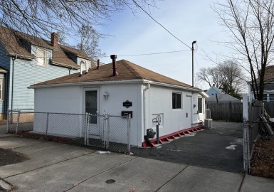 6A Goodridge St, Lynn, Massachusetts 01902, 1 Bedroom Bedrooms, 3 Rooms Rooms,1 BathroomBathrooms,Residential,For Sale,Goodridge St,72929287