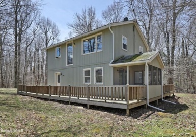 376 Long Bow Ln, Becket, Massachusetts 01223, 2 Bedrooms Bedrooms, 5 Rooms Rooms,2 BathroomsBathrooms,Residential,For Sale,Long Bow Ln,72978336