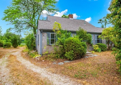 2656 Main Street, Barnstable, Massachusetts 02630, 4 Bedrooms Bedrooms, 8 Rooms Rooms,3 BathroomsBathrooms,Residential,For Sale,Main Street,73027203