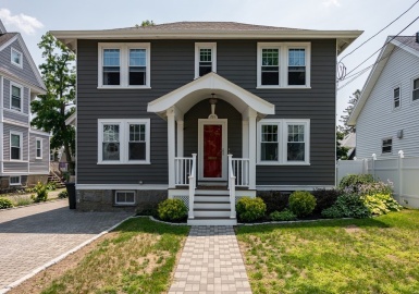 201 Billings St, Quincy, Massachusetts 02171, 5 Bedrooms Bedrooms, 10 Rooms Rooms,3 BathroomsBathrooms,Residential Income,For Sale,Billings St,72878711
