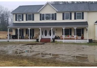 76 Lake St, Haverhill, Massachusetts 01832, 5 Bedrooms Bedrooms, 10 Rooms Rooms,4 BathroomsBathrooms,Residential,For Sale,Lake St,72477782