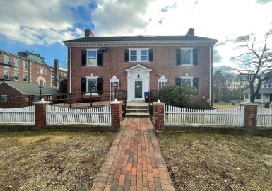 6 Windsor Street, Andover, Massachusetts 01810, 11 Bedrooms Bedrooms, 13 Rooms Rooms,4 BathroomsBathrooms,Residential,For Sale,Windsor Street,73195132