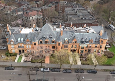1755 Beacon St, Brookline, Massachusetts 02446, 4 Bedrooms Bedrooms, 7 Rooms Rooms,3.5 BathroomsBathrooms,Residential,For Sale,Beacon St,73228838
