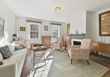 2 Byron Street, Boston, Massachusetts 02108, 3 Bedrooms Bedrooms, 11 Rooms Rooms,4 BathroomsBathrooms,Residential Income,For Sale,Byron Street,73195681