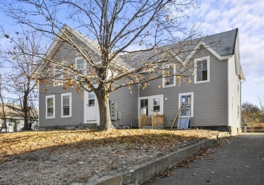 32-34 South Street, Ware, Massachusetts 01082, 9 Bedrooms Bedrooms, 18 Rooms Rooms,4 BathroomsBathrooms,Residential Income,For Sale,South Street,73181149