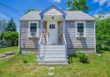 25 Lafayette Ave, Bourne, Massachusetts 02532, 2 Bedrooms Bedrooms, 5 Rooms Rooms,1 BathroomBathrooms,Residential,For Sale,Lafayette Ave,73129150