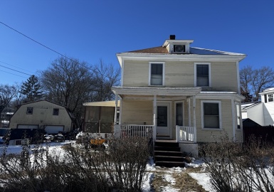 53 Gorham St, Chelmsford, Massachusetts 01824, 3 Bedrooms Bedrooms, 6 Rooms Rooms,1 BathroomBathrooms,Residential,For Sale,Gorham St,73201328
