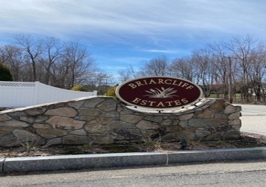 10 Victoria Drive, Leicester, Massachusetts 01542, 1 Bedroom Bedrooms, 5 Rooms Rooms,2 BathroomsBathrooms,Residential,For Sale,Briarcliff Estates,Victoria Drive,73227079