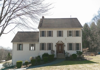 2 Overlook Ln, Oxford, Massachusetts 01540, 4 Bedrooms Bedrooms, 8 Rooms Rooms,3.5 BathroomsBathrooms,Residential,For Sale,Overlook Ln,73212101