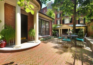 92 Mount Vernon St, Boston, Massachusetts 02108, 6 Bedrooms Bedrooms, 16 Rooms Rooms,6 BathroomsBathrooms,Residential,For Sale,Mount Vernon St,73160927