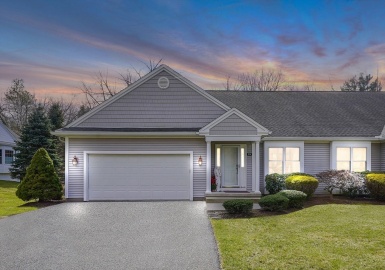 79 Shadow Brook Est., South Hadley, Massachusetts 01075, 2 Bedrooms Bedrooms, 4 Rooms Rooms,2 BathroomsBathrooms,Residential,For Sale,Shadow Brook Est.,73212387