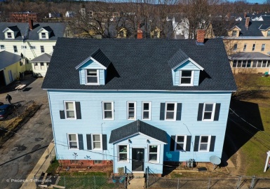 26-28 Federal St, Easthampton, Massachusetts 01027, 9 Bedrooms Bedrooms, 16 Rooms Rooms,3 BathroomsBathrooms,Residential Income,For Sale,Federal St,73212166
