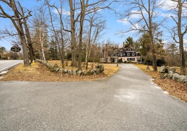 120 Hill St, Northbridge, Massachusetts 01588, 27 Bedrooms Bedrooms, 43 Rooms Rooms,16 BathroomsBathrooms,Residential,For Sale,Hill St,73215291