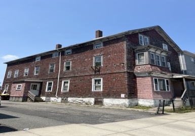 497 E Main St, Fall River, Massachusetts 02724, 13 Bedrooms Bedrooms, 25 Rooms Rooms,5 BathroomsBathrooms,Residential Income,For Sale,E Main St,73108664
