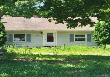 4 North, Bridgewater, Massachusetts 02324, 2 Bedrooms Bedrooms, 4 Rooms Rooms,1 BathroomBathrooms,Residential,For Sale,North,73139225
