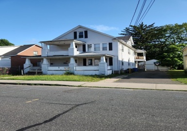 69-71 Elmwood Ave, Holyoke, Massachusetts 01040, 6 Bedrooms Bedrooms, 12 Rooms Rooms,2 BathroomsBathrooms,Residential Income,For Sale,Elmwood Ave,73131150