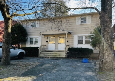 7-9 Decatur St, Springfield, Massachusetts 01151, 4 Bedrooms Bedrooms, 8 Rooms Rooms,2 BathroomsBathrooms,Residential Income,For Sale,Decatur St,73205825