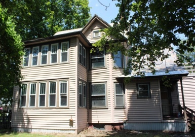 213 Chapman St, Greenfield, Massachusetts 01301, 3 Bedrooms Bedrooms, 10 Rooms Rooms,2.5 BathroomsBathrooms,Residential Income,For Sale,Chapman St,73145908