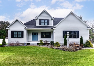 10 Fitzpatrick Ln, Billerica, Massachusetts 01862, 4 Bedrooms Bedrooms, 7 Rooms Rooms,3 BathroomsBathrooms,Residential,For Sale,Fitzpatrick Ln,73186163