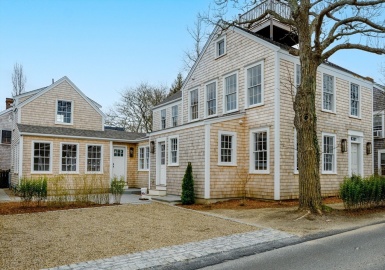 10 York, Nantucket, Massachusetts 02554, 6 Bedrooms Bedrooms, 10 Rooms Rooms,5.5 BathroomsBathrooms,Residential,For Sale,York,73215214