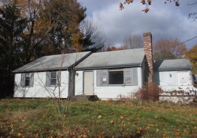 842 Whitman St, Hanson, Massachusetts 02341, 3 Bedrooms Bedrooms, 6 Rooms Rooms,2 BathroomsBathrooms,Residential,For Sale,Whitman St,73186325