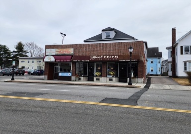 912-914 Main Street, Waltham, Massachusetts 02451, ,Commercial Sale,For Sale,Main Street,73213448